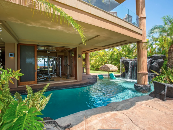 Luxury Estate Vacation Home - Golf Course Estate Near Beach